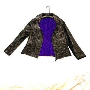 Reversible black and purple light jacket